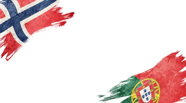 Flaggen Norwegens und Portugals auf weißem Hintergrund — Stockfoto